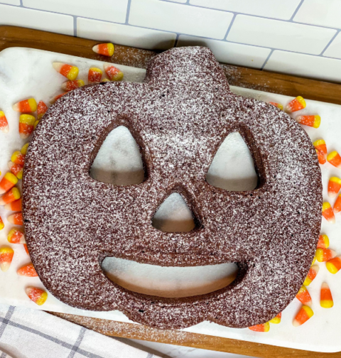 Skinny Moist Pumpkin Shaped Chocolate Cake