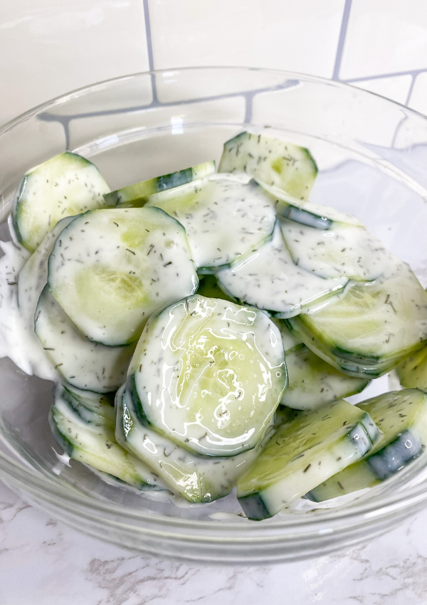 90 Calorie Creamy Cucumber Salad