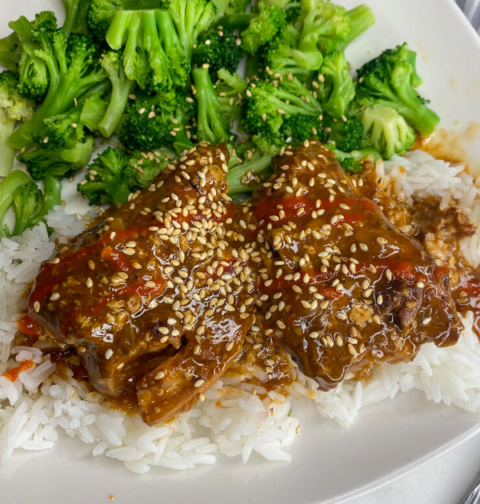 Crockpot Honey Sriracha Chicken